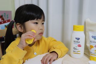 포멀비 키즈 더마베리어 아토 세트(크림 120ml+워시 300ml+스틱밤 18g) — 5점을 준 리뷰어가 2023년 11월 올린 사용 사진