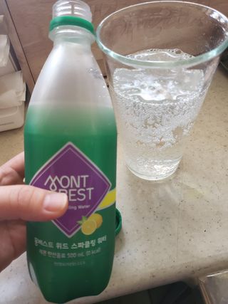 몽베스트 Montbest with Sparkling water Lemon OR Lime 20병(랜덤) — 5점을 준 리뷰어가 2022년 5월 올린 사용 사진