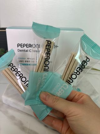 페페로니 클린플러스 덴탈치킨껌 10g x 14p — 5점을 준 리뷰어가 2021년 7월 올린 사용 사진
