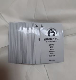 메디포스트 모비타 글루타치온 이지 필름형 30매 — 5점을 준 리뷰어가 2022년 11월 올린 사용 사진