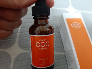 더마 사이언스 비타민 CCC 앰플 기미 브라이트닝 세럼 30ml — 5점을 준 리뷰어가 2021년 8월 올린 사용 사진