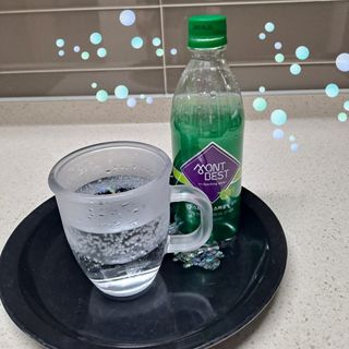 몽베스트 Montbest with Sparkling water Lime20병 — 5점을 준 리뷰어가 2022년 8월 올린 사용 사진