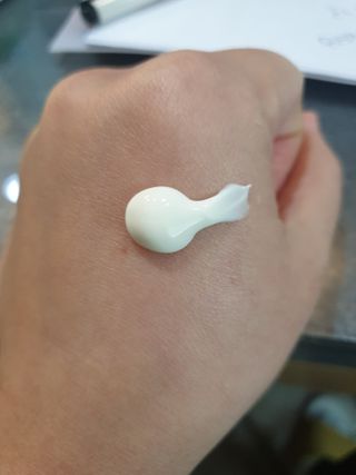 mom e 맘이 내추럴 베이비 케어 크림+바디오일 — 5점을 준 리뷰어가 2021년 1월 올린 사용 사진