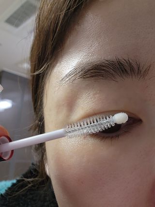 위시스 콜라겐 아이러쉬 볼륨 앰플 — 5점을 준 리뷰어가 2023년 3월 올린 사용 사진