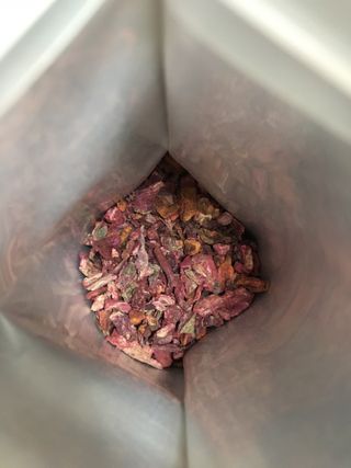마시다 매혹적인 붉은 빛이 입안 가득히, 비트루트차 — 5점을 준 리뷰어가 2021년 3월 올린 사용 사진
