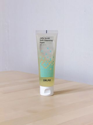 닥터에프파이브 젤리스크럽 소프트 클렌징폼 120ml — 5점을 준 리뷰어가 2022년 5월 올린 사용 사진