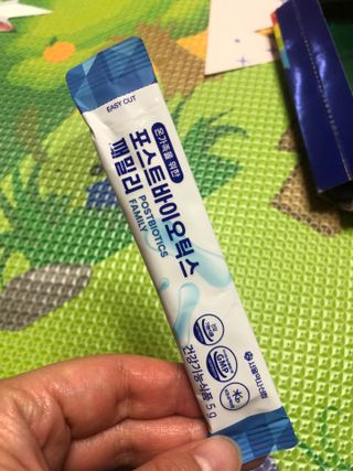 서울약사신협_포스트바이오틱스패밀리_5g x 100포 — 5점을 준 리뷰어가 2021년 5월 올린 사용 사진