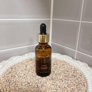 스킨큐어 산다화 비타민c 화이트닝 에센스 30ml — 5점을 준 리뷰어가 2023년 7월 올린 사용 사진