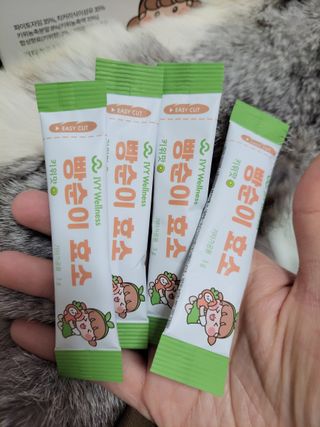 아이비웰니스 빵순이 식탁 위의 필수템! 빵순이 효소 키위맛 100포 + 석류맛 14포 (총 114포) — 5점을 준 리뷰어가 2022년 12월 올린 사용 사진