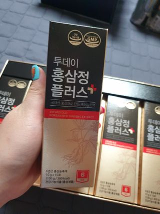서울약사신협_투데이홍삼정플러스스틱_10g x 60포 — 5점을 준 리뷰어가 2021년 6월 올린 사용 사진