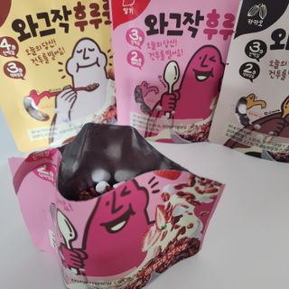 스낵스 와그작후루룩 3종_카카오2봉+아몬드2봉+딸기2봉 (총 6봉) — 5점을 준 리뷰어가 2024년 2월 올린 사용 사진