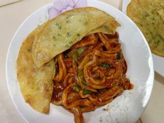 [푸딩팩토리] 즉석누들떡볶이 540g + 대구전통 납작만두 260g — 5점을 준 리뷰어가 2022년 12월 올린 사용 사진