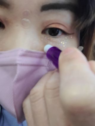 크리스티앙 브르통 리프톡스 아이세럼 펩타이드 롤온 스틱 — 5점을 준 리뷰어가 2022년 10월 올린 사용 사진