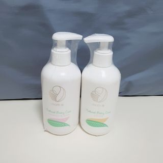 mom e 맘이 내추럴 베이비 케어 샴푸앤바스+로션 — 5점을 준 리뷰어가 2021년 1월 올린 사용 사진