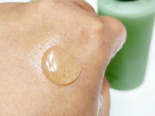 프리마인 메이크업과 들뜨는 각질까지 한방에 깐달걀로! 순하기까지한 셀베이스 그린티클렌저(200ml) — 5점을 준 리뷰어가 2023년 5월 올린 사용 사진