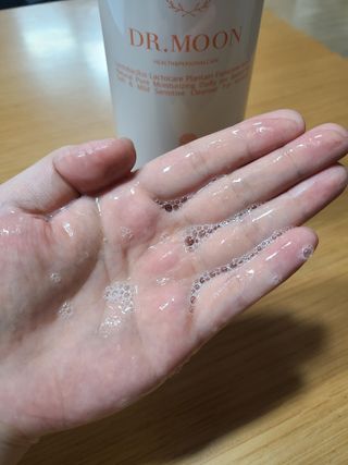 프리[닥터문] 유산균 락토케어 질경초 여성청결제 1000ml (젤타입) — 5점을 준 리뷰어가 2022년 6월 올린 사용 사진