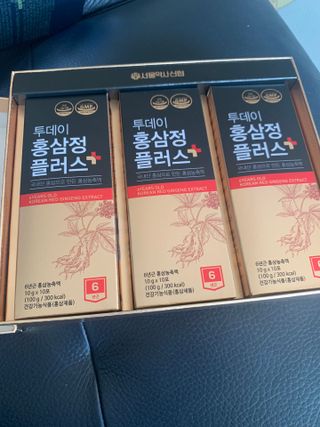 서울약사신협_투데이홍삼정플러스스틱_10g x 30포 — 5점을 준 리뷰어가 2021년 7월 올린 사용 사진