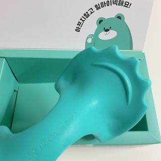 힐니스북 [힐마이넥]   거북목 통증완화를 위한 휴대용 목 안마기 — 4.5점을 준 리뷰어가 2022년 12월 올린 사용 사진