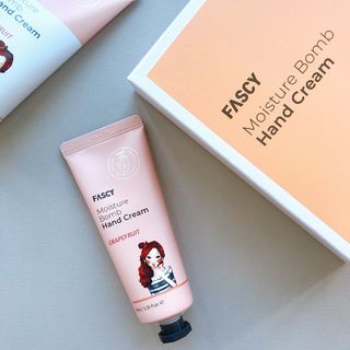 파시 FASCY 高保湿ハンドクリーム40ml+80ml セット — 5점을 준 리뷰어가 2021년 8월 올린 사용 사진
