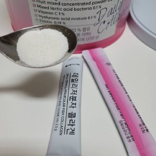서울약사신협_데일리저분자콜라겐_2.5g x 100포 — 5점을 준 리뷰어가 2021년 5월 올린 사용 사진