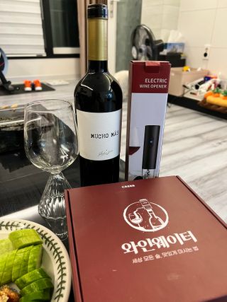 와인웨이터 당신은 별을 마시고있소, 크리비 와인 디스펜서 — 5점을 준 리뷰어가 2023년 1월 올린 사용 사진