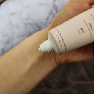 러브모아 향수 고체향수 승무원 고체향수 바르는 향수 니치향수 도손 우드세이지 앤 씨솔트 — 5점을 준 리뷰어가 2022년 12월 올린 사용 사진