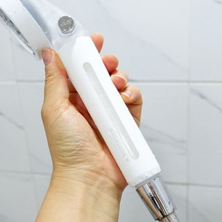 바디빔 더블클린 비타 샤워기 — 5점을 준 리뷰어가 2021년 8월 올린 사용 사진
