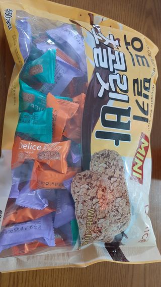 델리스 오트 밀키 초콜릿 바 — 5점을 준 리뷰어가 2022년 4월 올린 사용 사진