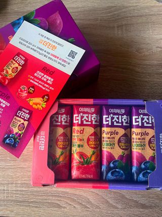 [롯데칠성] 야채듬뿍 더'진한 [롯데칠성] 야채는 이제 COLORFULL! 야채듬뿍  더 진한 레드 4개 +퍼플 4개 (총 8개) — 5점을 준 리뷰어가 2023년 6월 올린 사용 사진