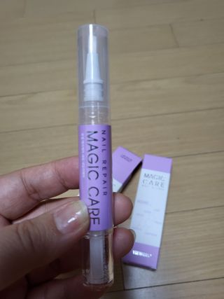 뷰젤 매직케어 네일솔루션 손발톱 보습 영양제 펜슬타입 5ml — 4점을 준 리뷰어가 2022년 3월 올린 사용 사진