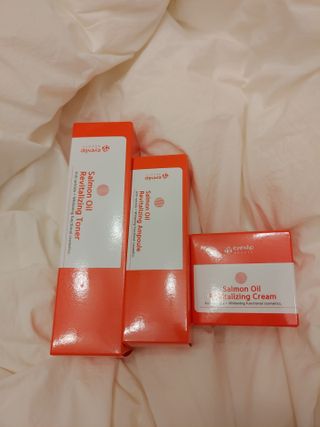 아이앤립 / EYENLIP 아이앤립 연어오일 리바이탈라이징 토너+앰플+크림 3종 세트 — 5점을 준 리뷰어가 2021년 5월 올린 사용 사진