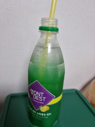 몽베스트 Montbest with Sparkling water Lemon OR Lime 20병(랜덤) — 5점을 준 리뷰어가 2022년 8월 올린 사용 사진
