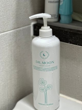 [닥터문] 센텔라 시카케어 화이트머스크 바디워시 1000ml — 5점을 준 리뷰어가 2023년 7월 올린 사용 사진