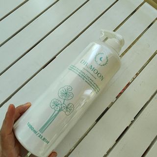 [닥터문] 센텔라 시카케어 화이트머스크 바디워시 1000ml — 5점을 준 리뷰어가 2023년 8월 올린 사용 사진