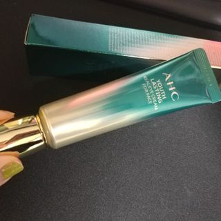 [NEW 탄력유턴 아이크림] AHC 유스 래스팅 리얼 아이크림 포 페이스 — 5점을 준 리뷰어가 2021년 3월 올린 사용 사진
