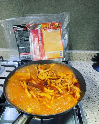 [푸딩팩토리] 요즘누들떡볶이540g + 매콤누들떡볶이 470g — 5점을 준 리뷰어가 2022년 9월 올린 사용 사진