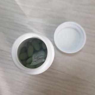 뉴트립맥스(NUTRIPMAX) 뉴트립맥스 슬림 카테킨 700mg 30정 1개월분 — 5점을 준 리뷰어가 2021년 7월 올린 사용 사진