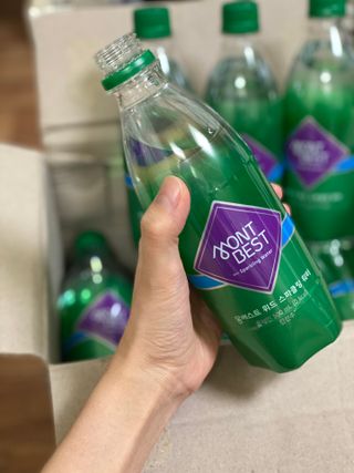 몽베스트 Montbest with Sparkling water Plain 20병 — 5점을 준 리뷰어가 2021년 10월 올린 사용 사진