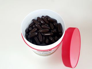 Swisse 스위스 고함량 프로폴리스 2,000mg 210정 — 5점을 준 리뷰어가 2021년 11월 올린 사용 사진