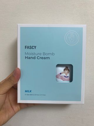 파시 FASCY 高保湿ハンドクリーム40ml+80ml セット — 5점을 준 리뷰어가 2021년 5월 올린 사용 사진