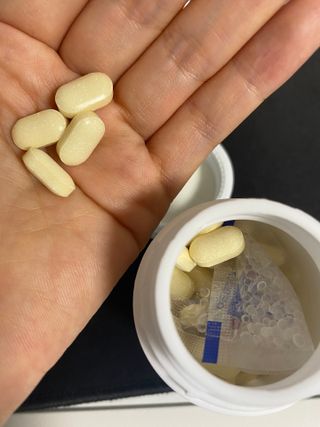 프리마인 평생 써야하는 관절의 건강을 위한 완벽설계 솔루션 관절n마디케어 플러스 120정 — 4.5점을 준 리뷰어가 2022년 8월 올린 사용 사진
