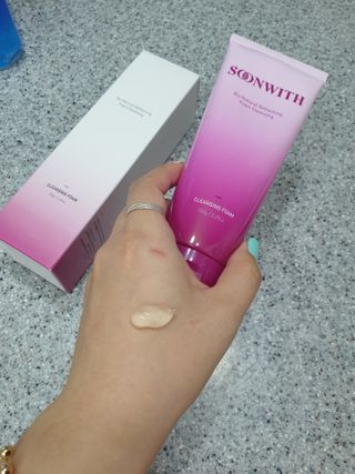 SOONWITH 바이오 내추럴 리프레싱 폼클렌징 — 5점을 준 리뷰어가 2021년 5월 올린 사용 사진