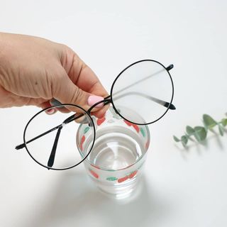 위케어 김서림방지 안경닦이 안티포그 극세사클리너 — 5점을 준 리뷰어가 2021년 2월 올린 사용 사진