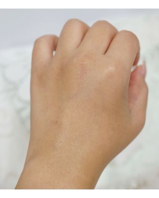 줄라이 모닝 _ JULY MORNING 줄라이모닝 하이드레이팅 퍼퓸드 바디앤핸드 에멀젼 — 5점을 준 리뷰어가 2021년 12월 올린 사용 사진