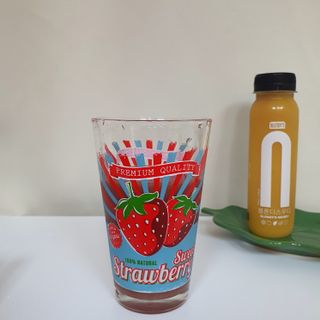 BLENDY'S 핑크 스무디+블론디 스무디 — 5점을 준 리뷰어가 2021년 10월 올린 사용 사진