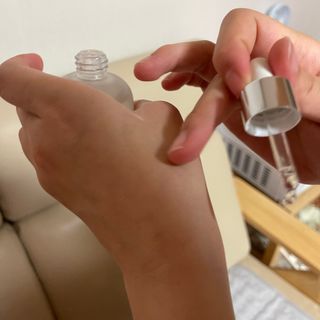 브에노 파리퀸 윌 페이스 오일 — 4점을 준 리뷰어가 2021년 6월 올린 사용 사진