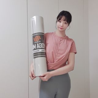 마이웨잇 TPE 요가매트 추천 8mm 심으뜸 운동매트 홈트 — 5점을 준 리뷰어가 2021년 7월 올린 사용 사진