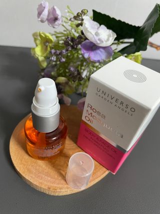유니베르소 로즈힙 오일 15ml — 5점을 준 리뷰어가 2021년 8월 올린 사용 사진
