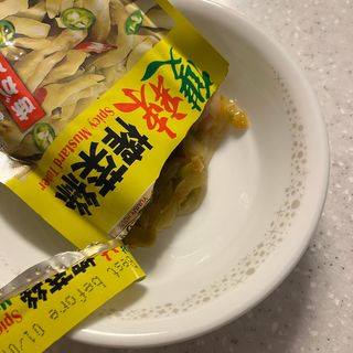 루시델리 야미하우스 홍콩 스파이시 프리미엄 짜사이 무침 500g — 5점을 준 리뷰어가 2024년 6월 올린 사용 사진