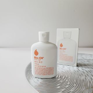 바이오오일 [바이오-오일] 바디 로션 175ml — 5점을 준 리뷰어가 2021년 11월 올린 사용 사진
